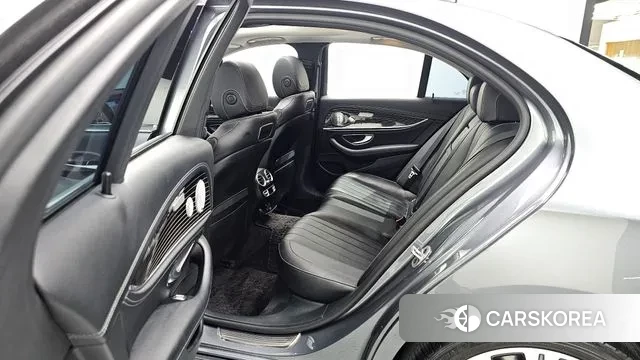 Mercedes-Benz E-Class W213 2020 Серый из Кореи, фото 3