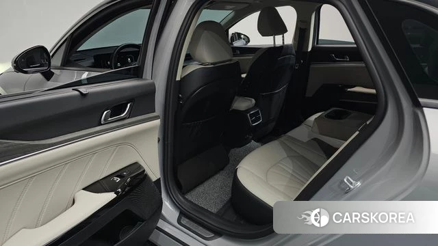 Kia The New K5 3rd generation 2024 Серебристо-серый из Кореи, фото 3