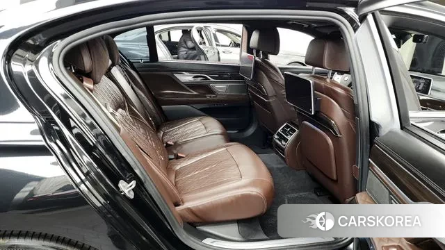 BMW 7 Series (G11) 2021 Черный из Кореи, фото 3