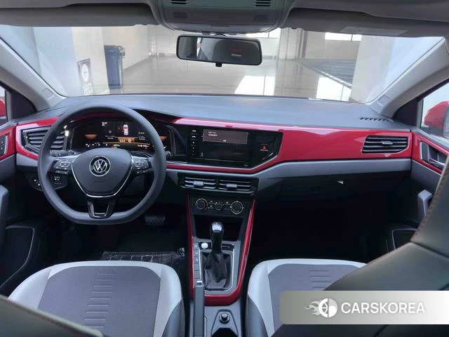 Volkswagen Polo 2023 Красный из Китая, фото 3