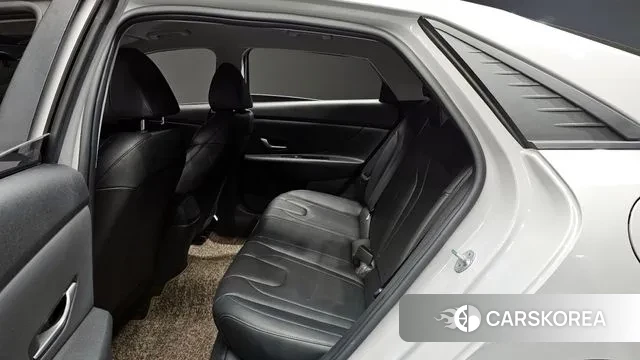 Hyundai Avante (CN7) 2022 Серебристо-серый из Кореи, фото 3