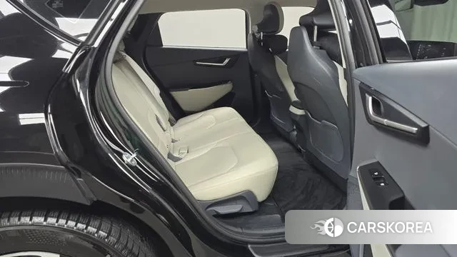 Kia EV6 2023 Черный из Кореи, фото 3