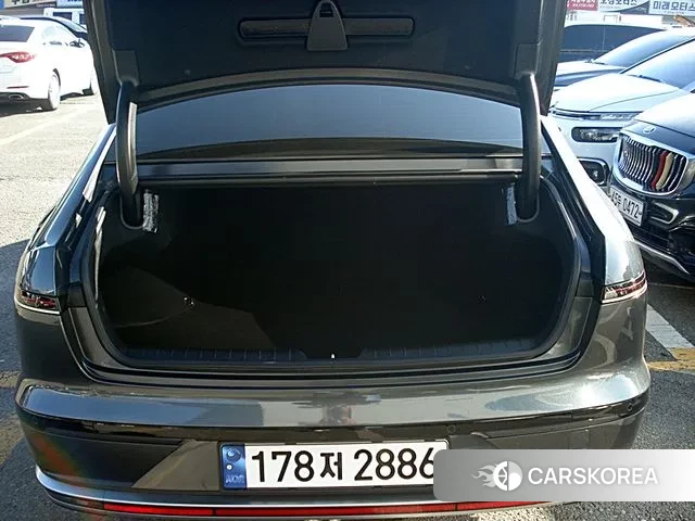 Hyundai Grandeur Hybrid (GN7) 2023 Серый из Кореи, фото 3