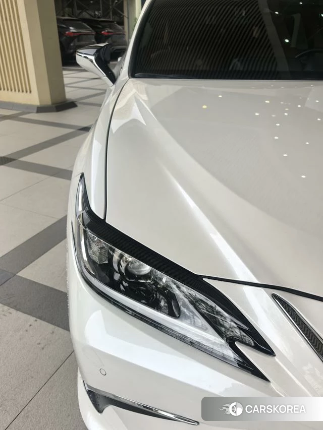Lexus ES 2022 Белый из Китая, фото 3