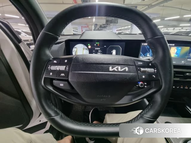 Kia The New Sportage 5th Generation Hybrid 2024 Белый из Кореи, фото 3