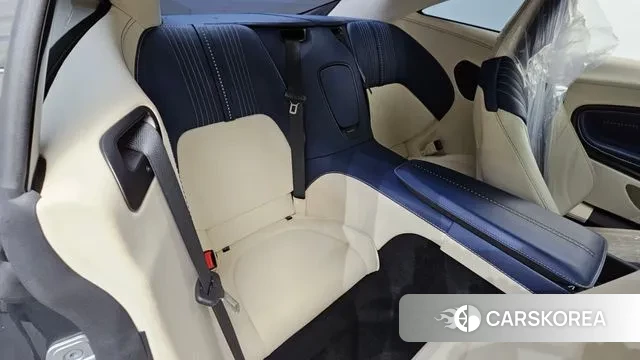 Aston Martin DB11 2020 Серый из Кореи, фото 3