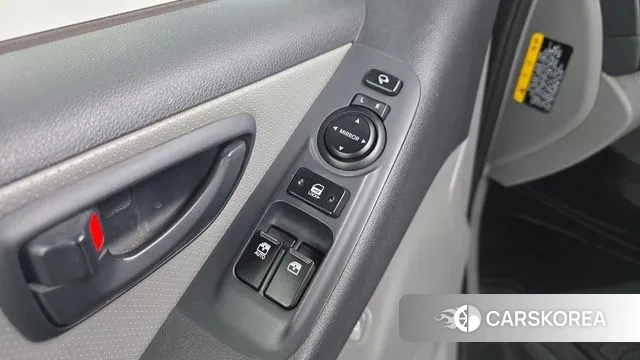 Hyundai The New Grand Starex 2021 Серебристо-серый из Кореи, фото 3