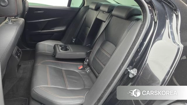 Jaguar XE 2018 Черный из Кореи, фото 3