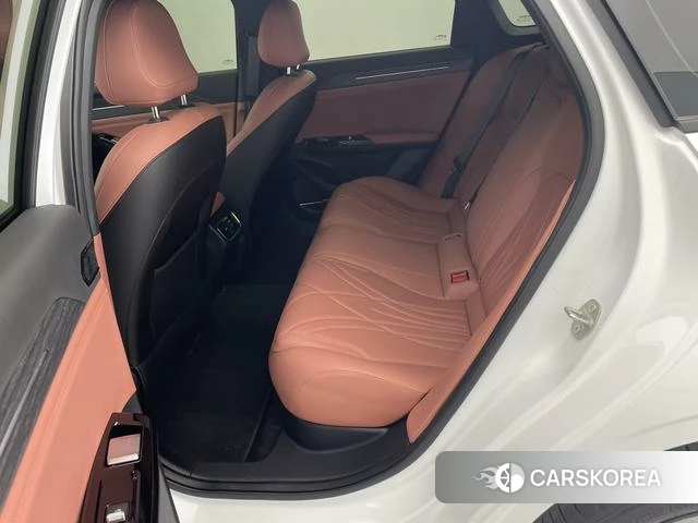 Geely Galaxy Galaxy L6 2025 Белый из Китая, фото 3