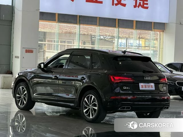Audi Q5L 2023 Черный из Китая, фото 3