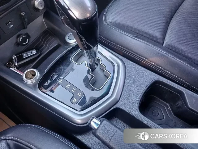 Ssangyong Tivoli Armor 2018 Белый из Кореи, фото 3