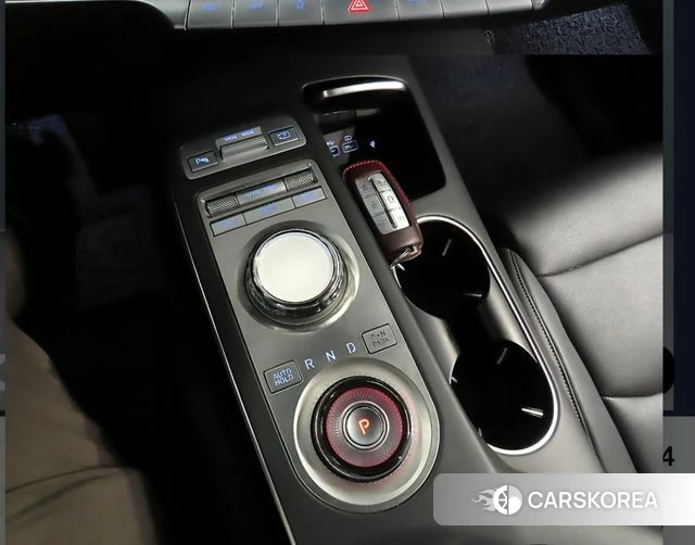 Genesis GV70 2022 Белый из Кореи, фото 3
