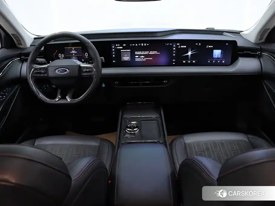 Ford Mondeo 2024 Белый из Китая, фото 3