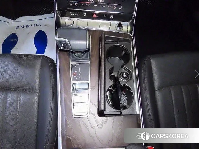 Audi A6 (C8) 2020 Белый из Кореи, фото 3