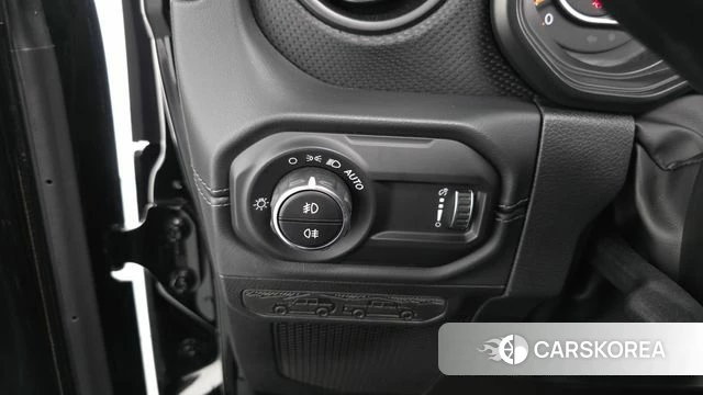 Jeep Wrangler (JL) 2025 Черный из Кореи, фото 3