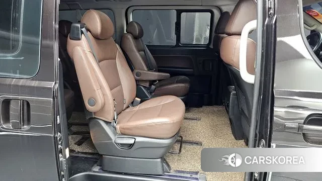 Hyundai The New Grand Starex 2018 Черный из Кореи, фото 3