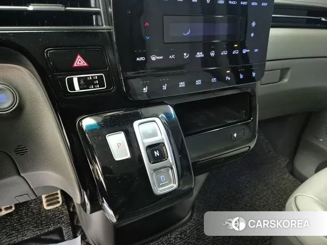 Hyundai Staria 2021 Черный из Кореи, фото 3