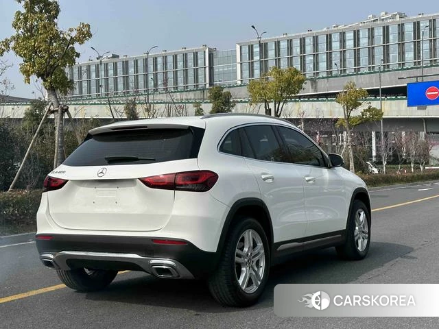 Mercedes-Benz GLA 2022 Белый из Китая, фото 3