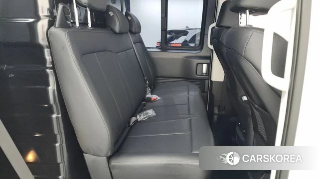 Hyundai Staria 2025 Белый из Кореи, фото 3