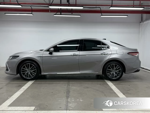 Toyota Camry 2024 Темно-серый из Китая, фото 3