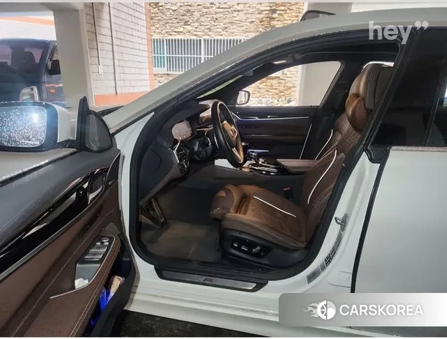 BMW 6 Series GT (G32) 2023 Белый из Кореи, фото 3