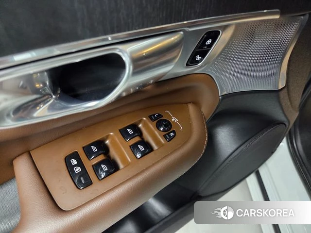 Volvo XC90 second Generation 2022 Белый из Кореи, фото 3