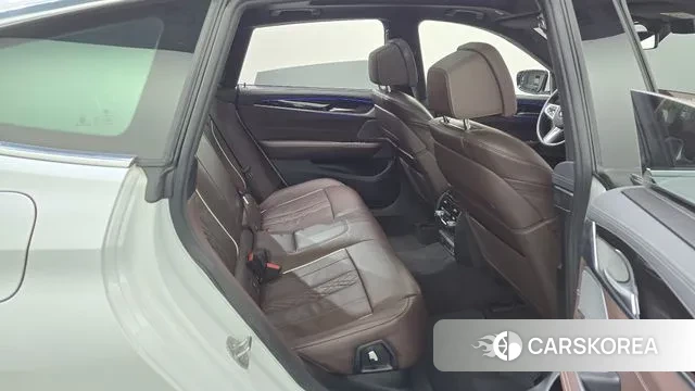 BMW 6 Series GT (G32) 2024 Белый из Кореи, фото 3