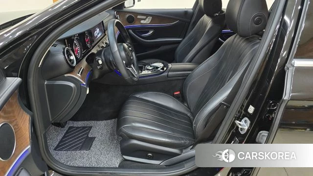 Mercedes-Benz E-Class W213 2019 Черный из Кореи, фото 3