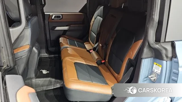 Ford Bronco 6th Generation 2023 Небесно-голубой из Кореи, фото 3