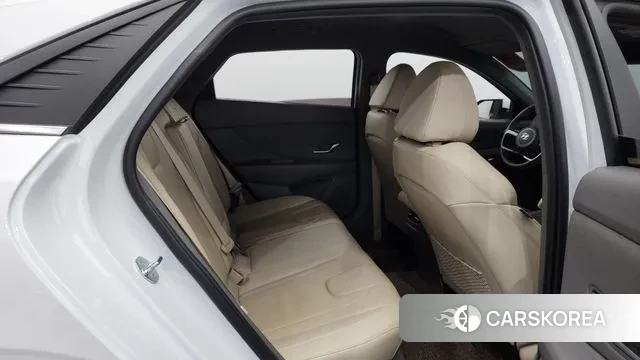 Hyundai Avante (CN7) 2023 Белый из Кореи, фото 3