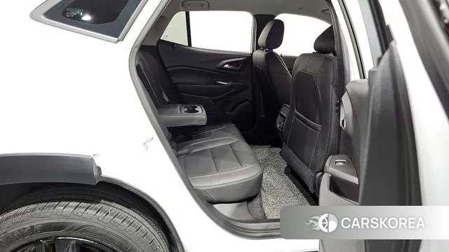 Chevrolet (GM Daewoo) Trax Crossover 2023 Белый из Кореи, фото 3