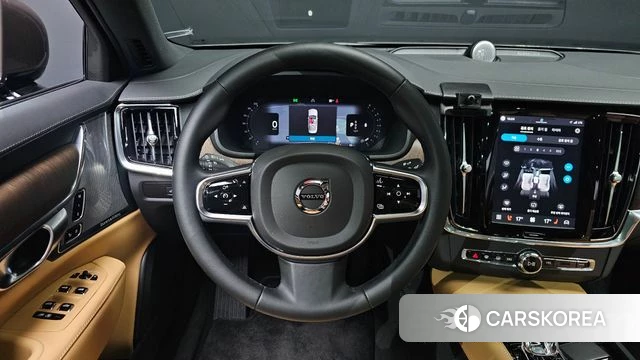 Volvo S90 2023 Коричневый из Кореи, фото 3