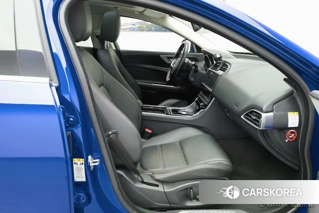 Jaguar XEL 2019 Синий из Китая, фото 3