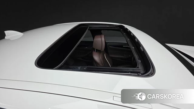 BMW 5 Series (G30) 2023 Белый из Кореи, фото 3