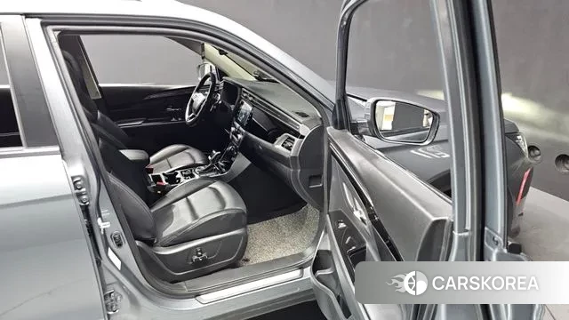 Ssangyong Beautiful Korando 2022 Серый из Кореи, фото 3