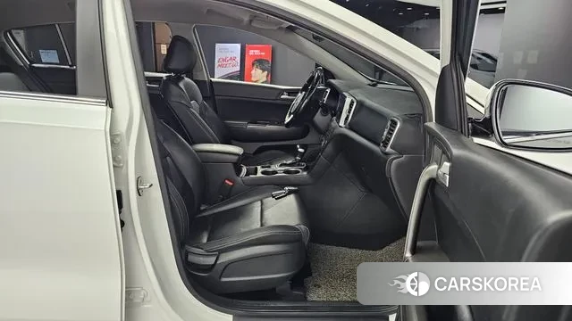 Kia Sportage 4th Generation 2018 Белый из Кореи, фото 3