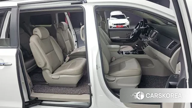 Kia The New Carnival 2019 Белый из Кореи, фото 3