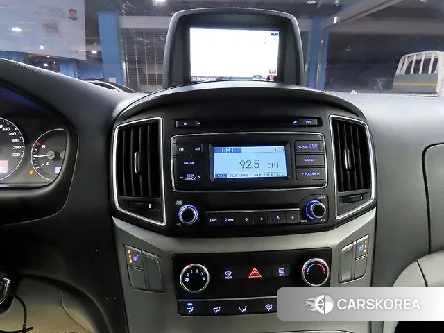 Hyundai The New Grand Starex 2019 Серебряный из Кореи, фото 3