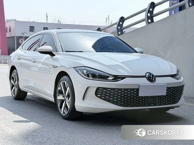 Volkswagen Lingdu 2023 Белый из Китая, фото 3