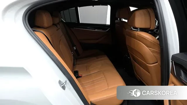 BMW 5 Series (G30) 2022 Белый из Кореи, фото 3