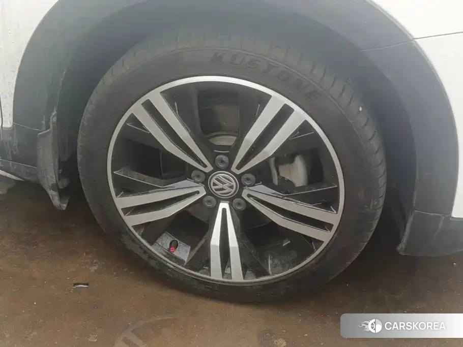 Volkswagen Touran 2019 Белый из Китая, фото 3