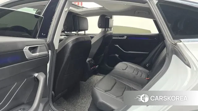 Volkswagen Arteon 2022 Белый из Кореи, фото 3