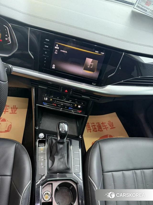 Volkswagen Passat 2021 Черный из Китая, фото 3