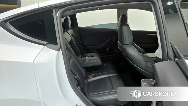 Tesla Model Y 2024 Белый из Кореи, фото 3