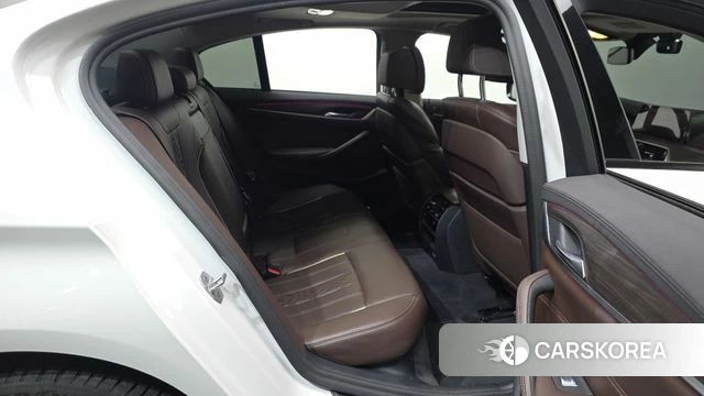 BMW 5 Series (G30) 2020 Белый из Кореи, фото 3