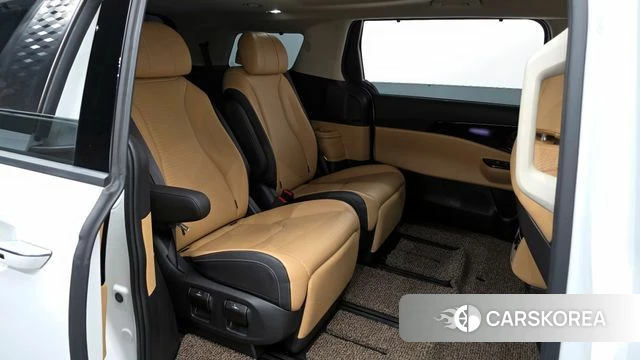 Kia Carnival 4th generation 2023 Белый из Кореи, фото 3