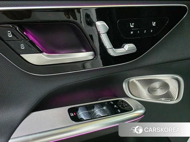 Mercedes-Benz GLC-Class X253 2025 Белый из Кореи, фото 3