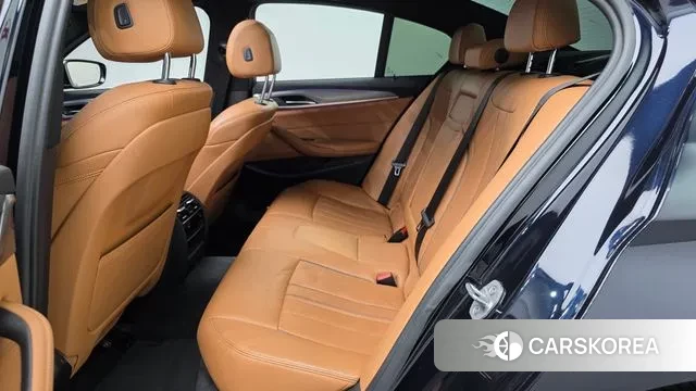 BMW 5 Series (G30) 2018 Черный из Кореи, фото 3