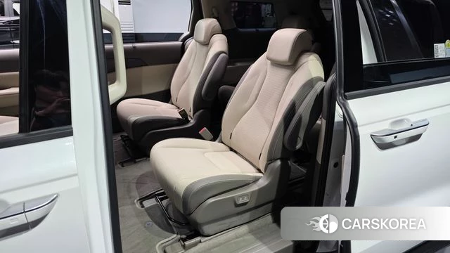 Kia The New Carnival 4th Generation 2025 Белый из Кореи, фото 3