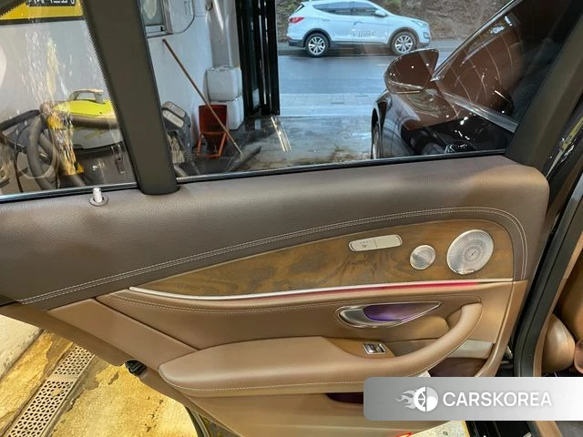 Mercedes-Benz E-Class W213 2018 Черный из Кореи, фото 3